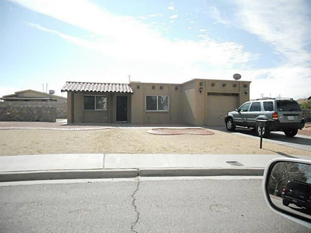 15352 Marburn Ct, Horizon City, TX 79928 - photo 1