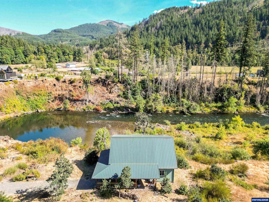 33910 Railroad Ave, Gates, OR 97346 - photo 1