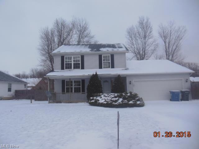 401 Parkview Dr, Sheffield Lake, OH 44054 - photo 1