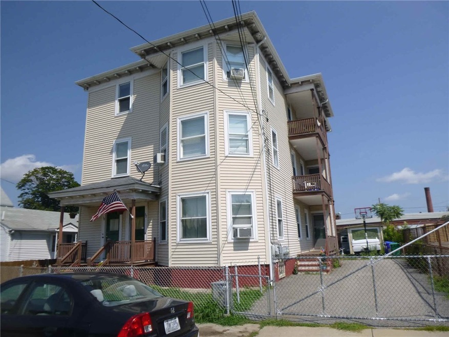 50 Hunts Ave, Pawtucket, RI 02861 - photo 1