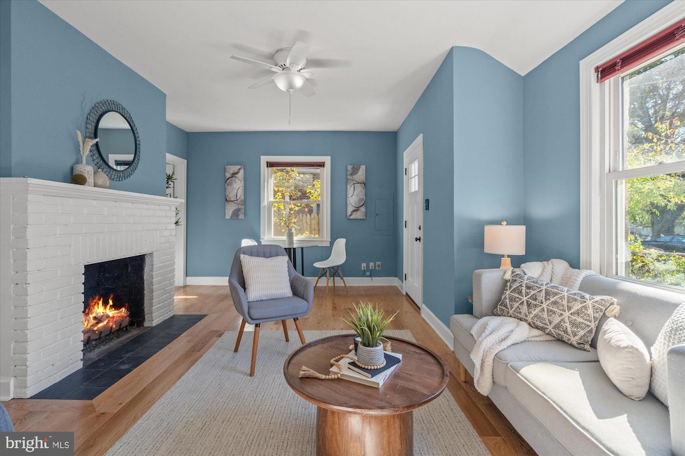 1611 13th St S, Arlington, VA 22204 - photo 1
