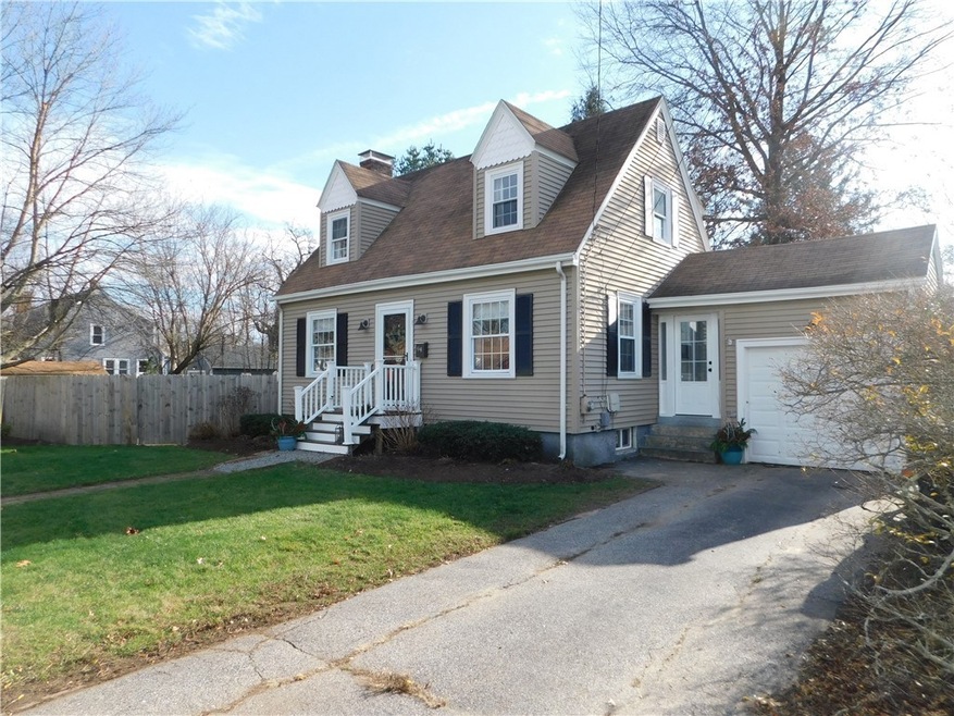 94 Beechcrest St, Warwick, RI 02888 - photo 1