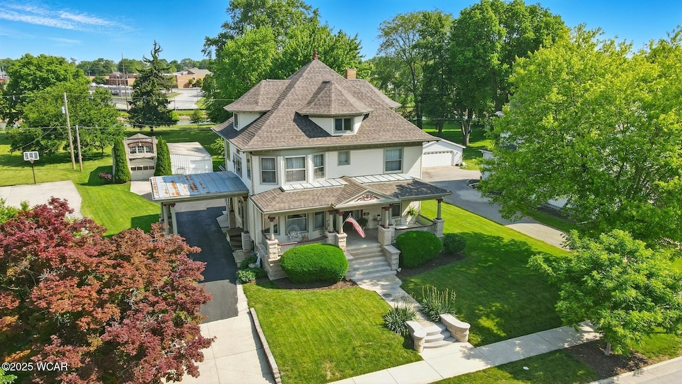 414 W Auglaize St, Wapakoneta, OH 45895 - photo 1