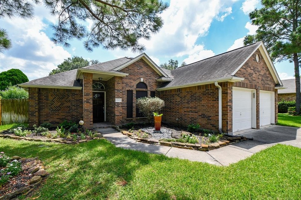 8302 Summer Reef Dr, Houston, TX 77095 - photo 1
