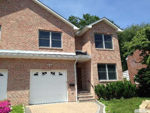 18 Laurel Ave, Glen Cove, NY 11542 - photo 1