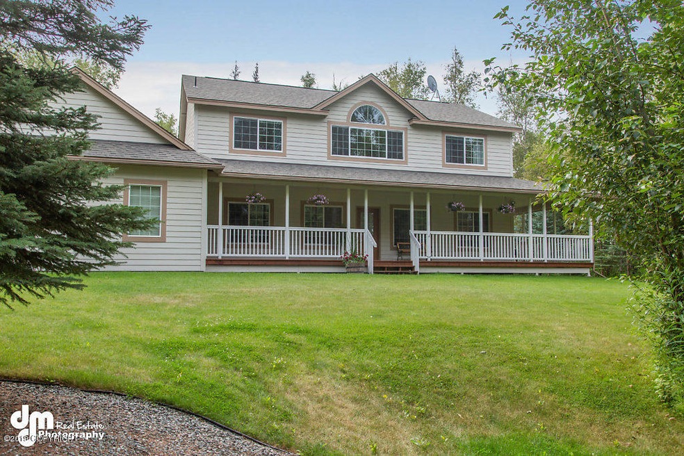 Exterior_DMD_3753-SMALL