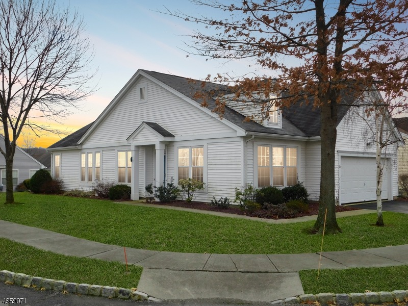 18 Weybourne Ln unit 18, Belvidere, NJ 07823 - photo 1