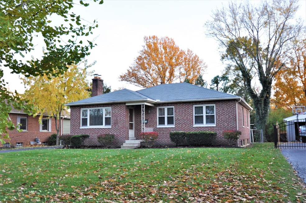 Great curb appeal!