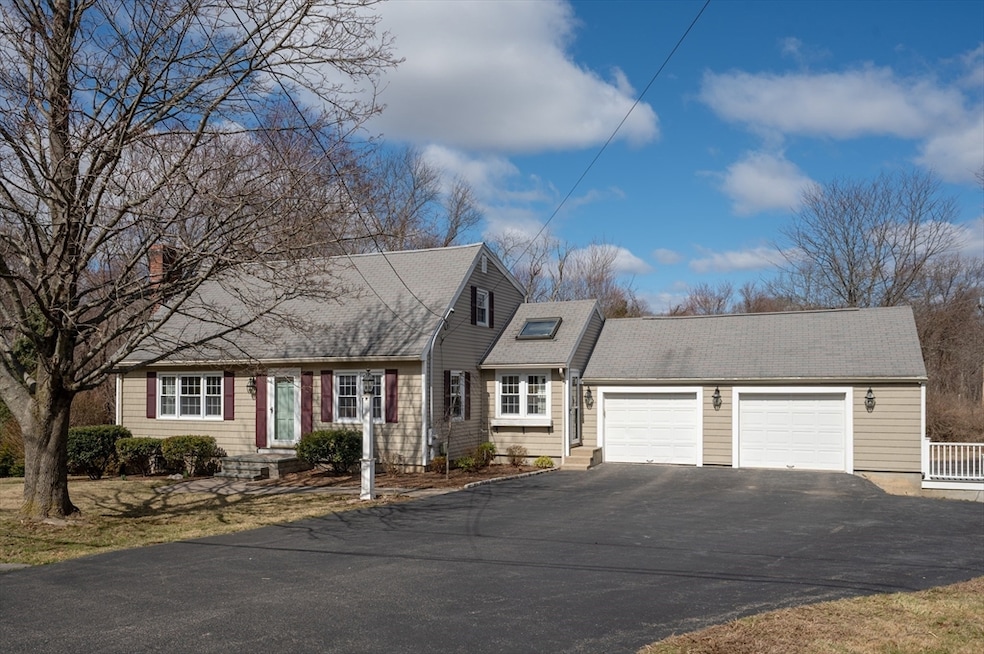 12 Kings Grant Rd, Westborough, MA 01581 - photo 1