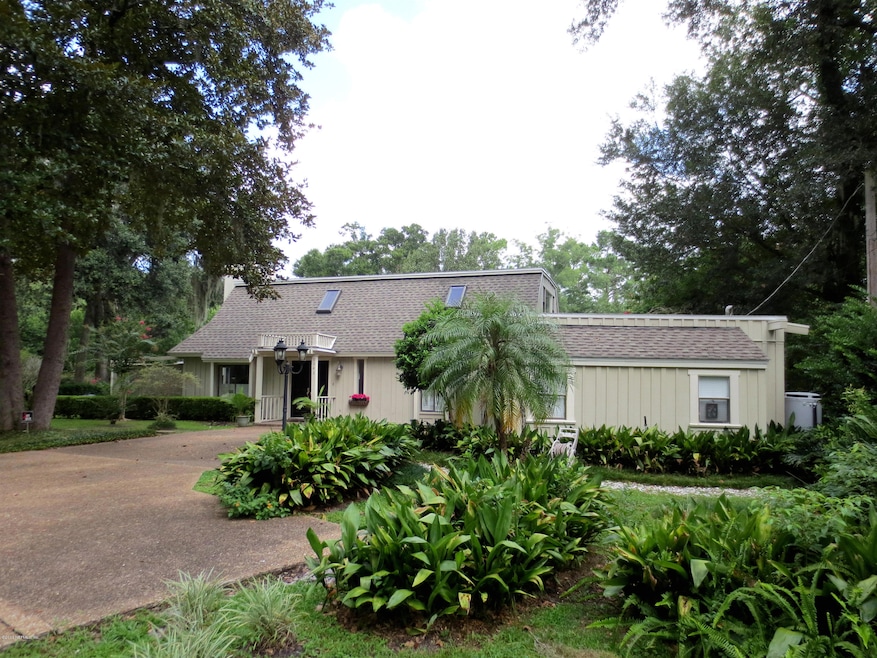 5343 Shorecrest Dr, Jacksonville, FL 32210 - photo 1