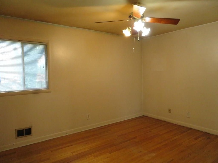 1117 Wynbrook Rd SW, Marietta, GA 30008 - photo 1