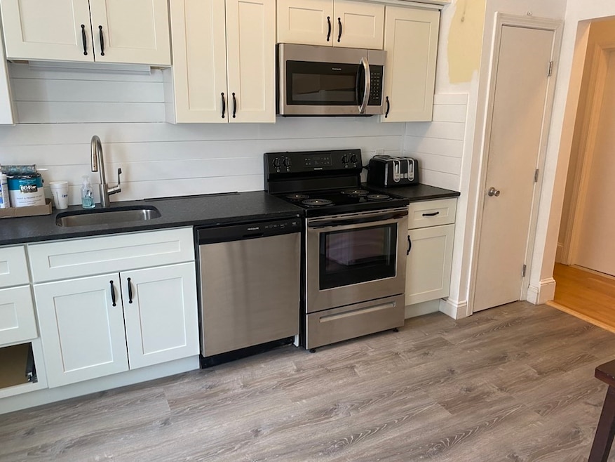 518 Putnam Ave unit 4, Cambridge, MA 02139 - photo 1