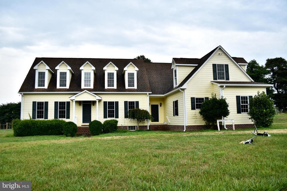 19710 Foggy Bottom Rd, Bluemont, VA 20135 - photo 1