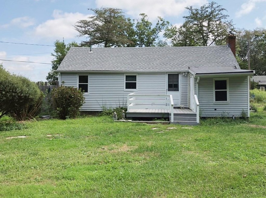 21 Bisbee St, West Wareham, MA 02576 - photo 1