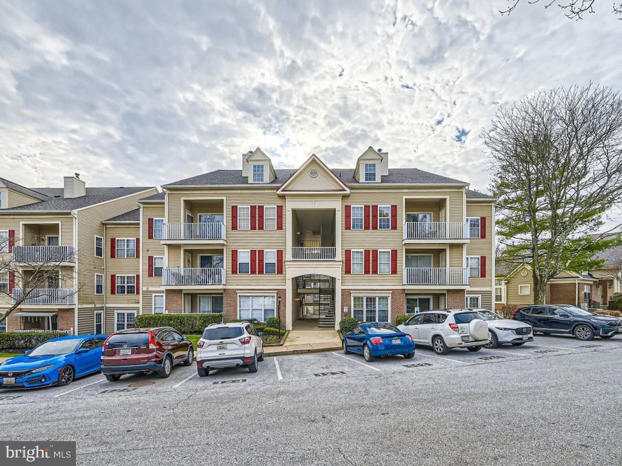 2205 Falls Gable Ln unit D, Baltimore, MD 21209 - photo 1