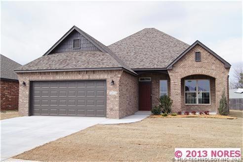 FULL BRICK FRONT ELEVATION