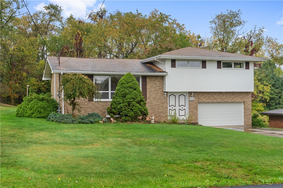 WELCOME HOME TO 24 CARROLL WAY~