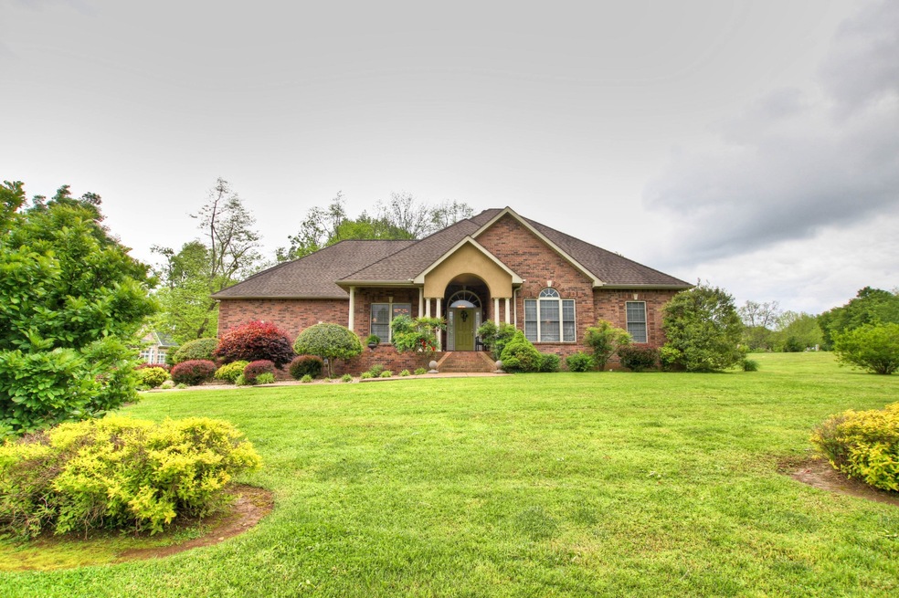 166 Highland Cir, Shelbyville, TN 37160 - photo 1