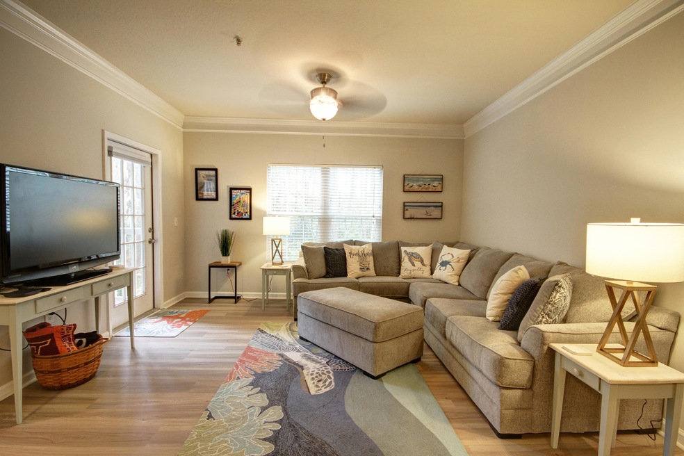 Large Bright Living Space
