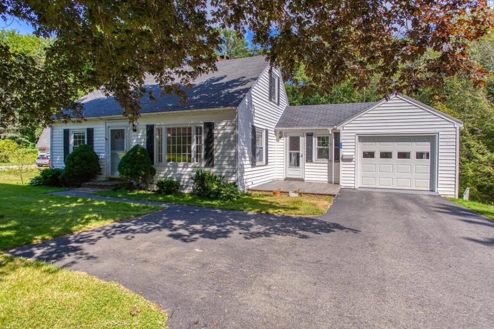 49 Eastern Ave, Boothbay Harbor, ME 04538 - photo 1