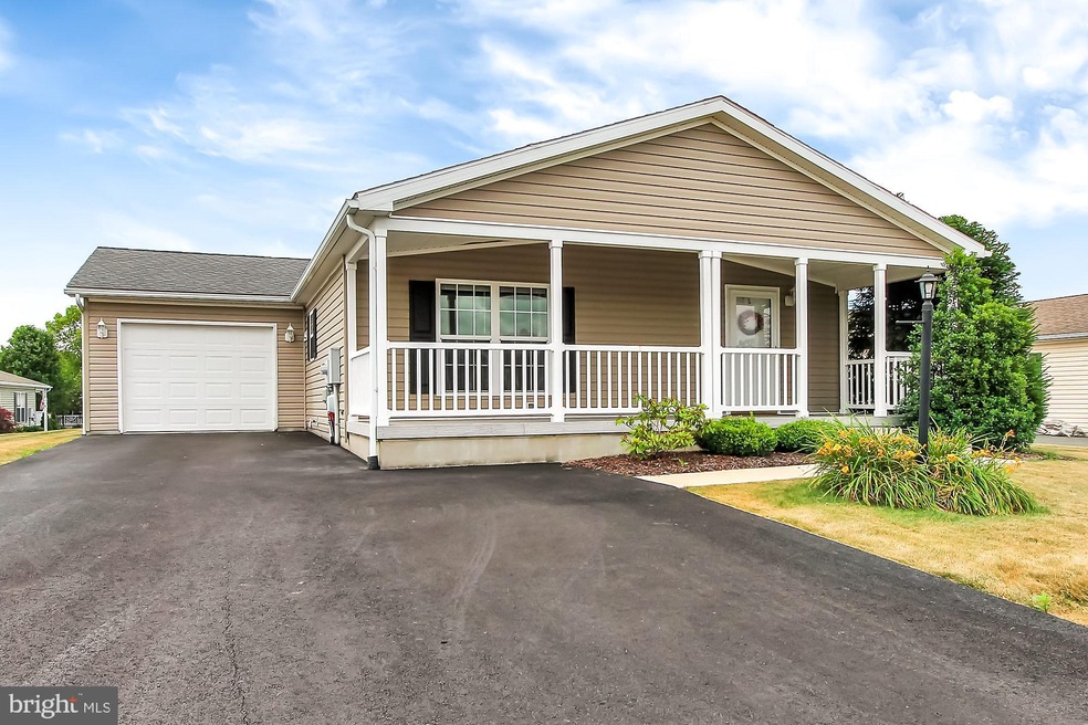 4 Mockingbird Ct, Bechtelsville, PA 19505 - photo 1