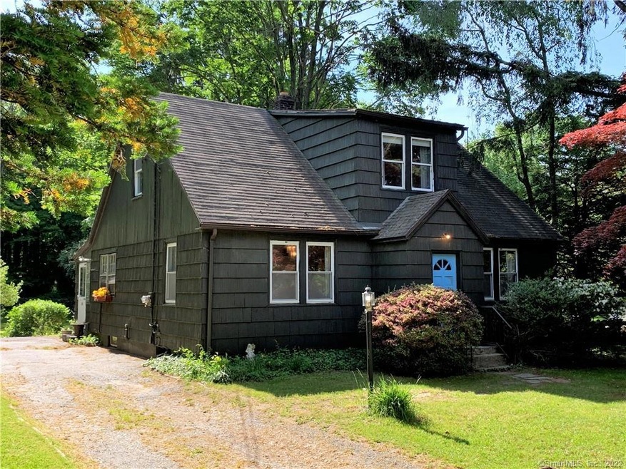 131 Indian River Rd, Orange, CT 06477 - photo 1