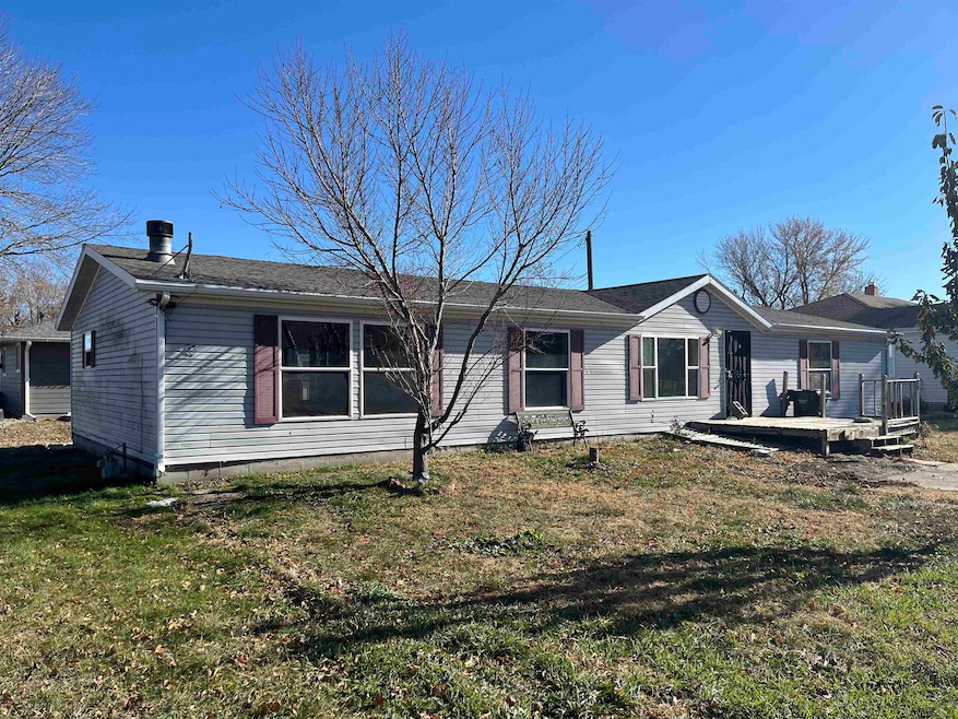 199 Pine St, Tilden, NE 68781 - photo 1