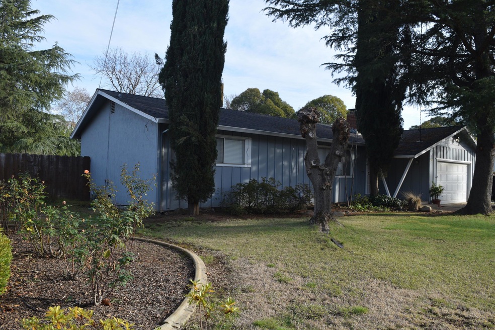 5055 Debbie Ln, Redding, CA 96002 - photo 1