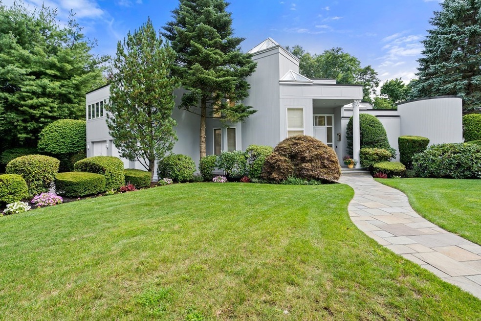 30 Laurus Ln, Newton Center, MA 02459 - photo 1