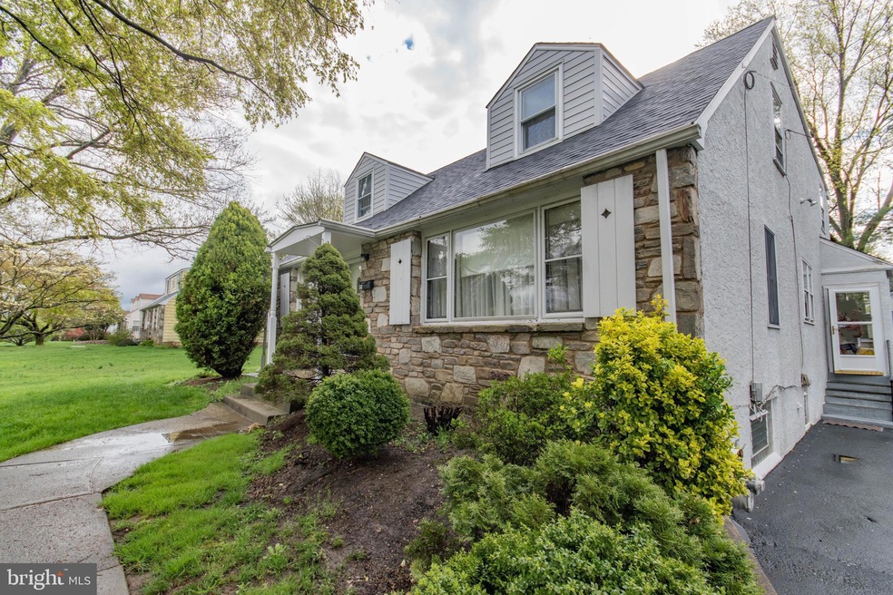 510 Haws Ln, Oreland, PA 19075 - photo 1