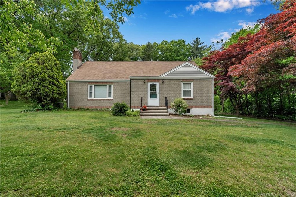 48 Leffert Rd, Trumbull, CT 06611 - photo 1