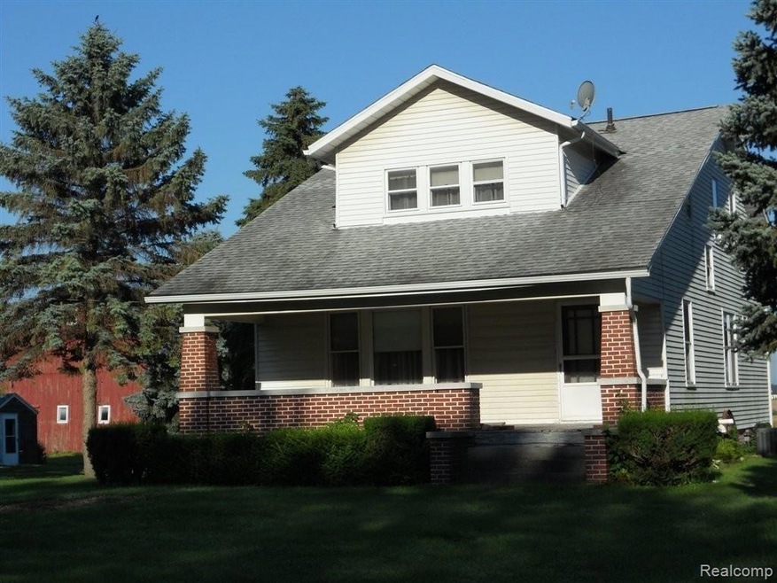 burns rd farmhouse 009.jpg