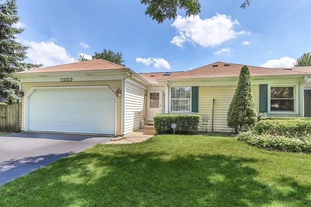 550 Fessler Ave, Naperville, IL 60565 - photo 1