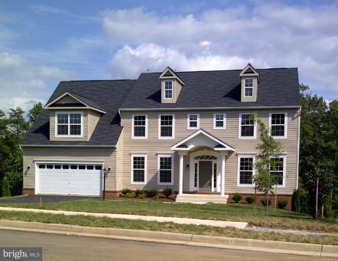 8629 Changing Leaf Terrace unit 29, Bristow, VA 20136 - photo 1