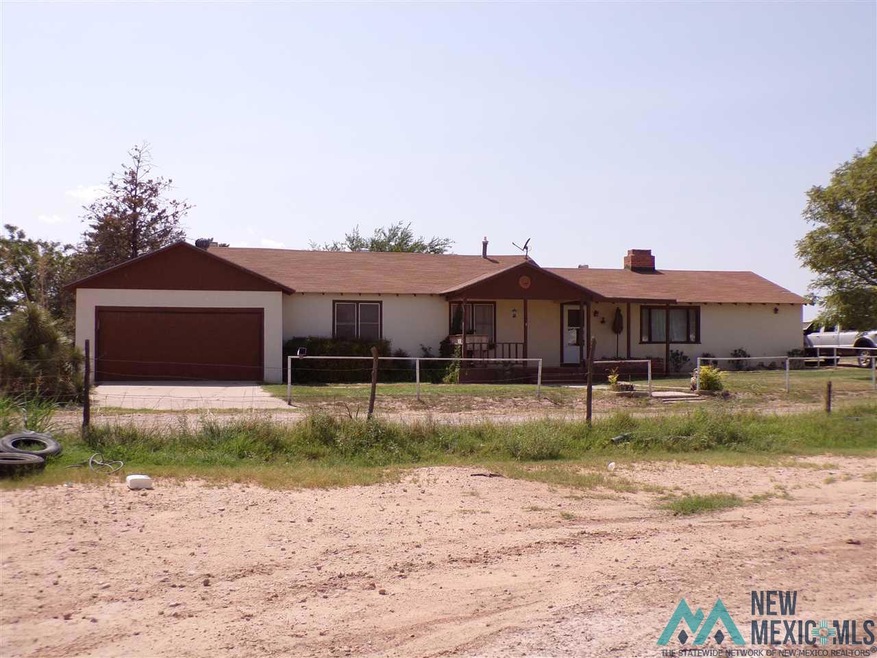1412 Hidalgo Rd, Carlsbad, NM 88220 - photo 1