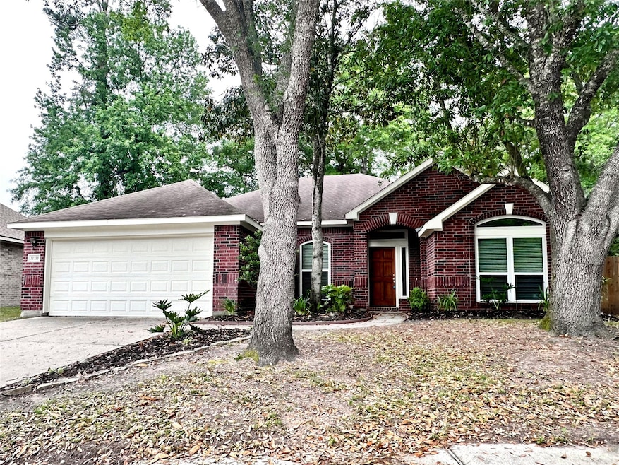 31710 Midlake Park, Conroe, TX 77385 - photo 1