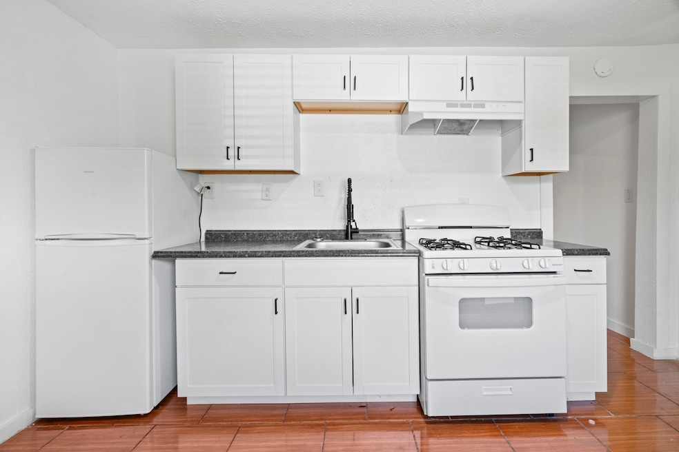 7430 Mount St unit 112, Houston, TX 77088 - photo 1