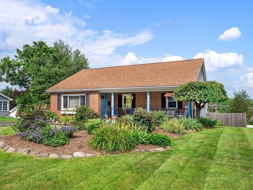 10 Quinn Dr, Holyoke, MA 01040 - photo 1