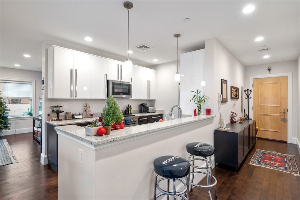 50 Dedham Ave unit 44, Needham, MA 02492 - photo 1