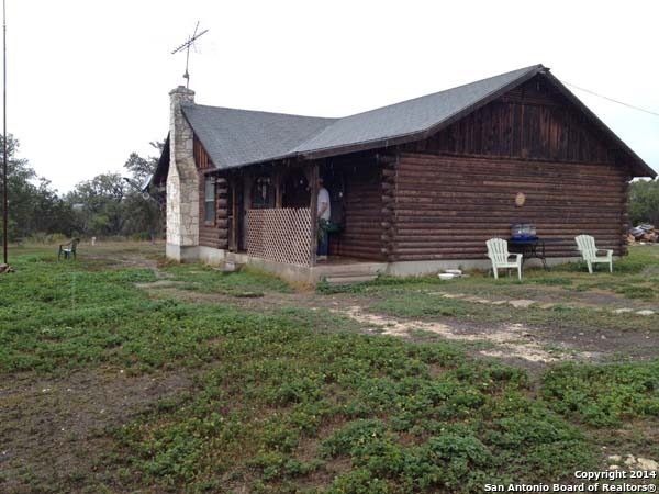 3590 County Road 241, Hondo, TX 78861 - photo 1