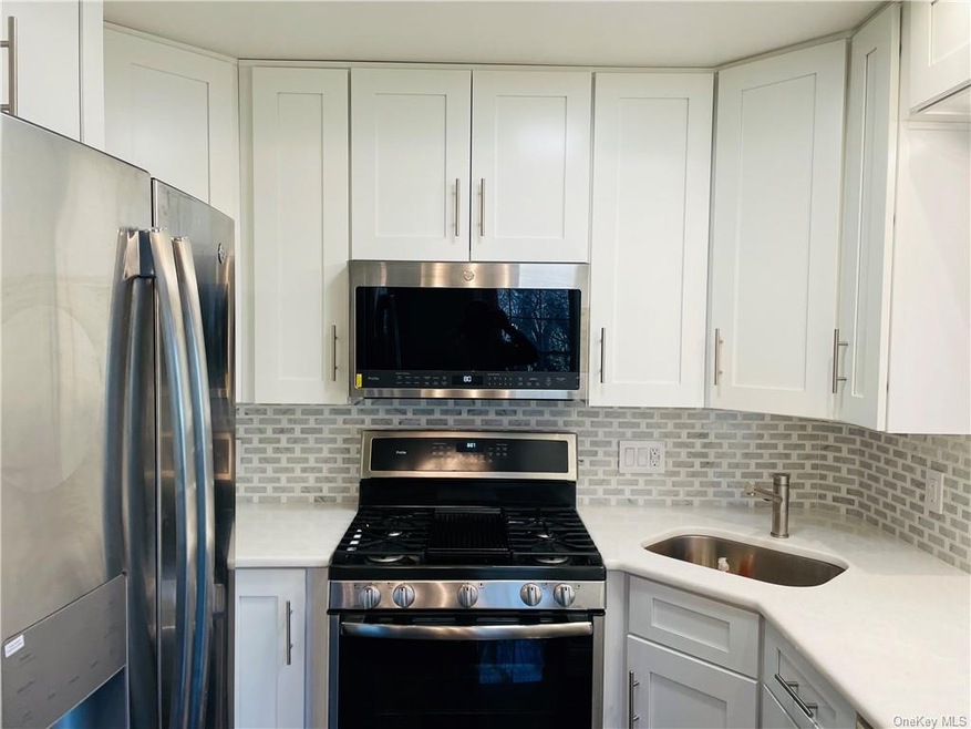 15 Lexington Hill unit 2, Harriman, NY 10926 - photo 1