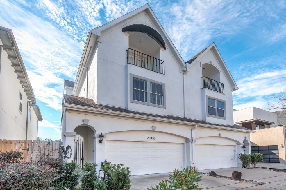 2208 Mcduffie St, Houston, TX 77019 - photo 1