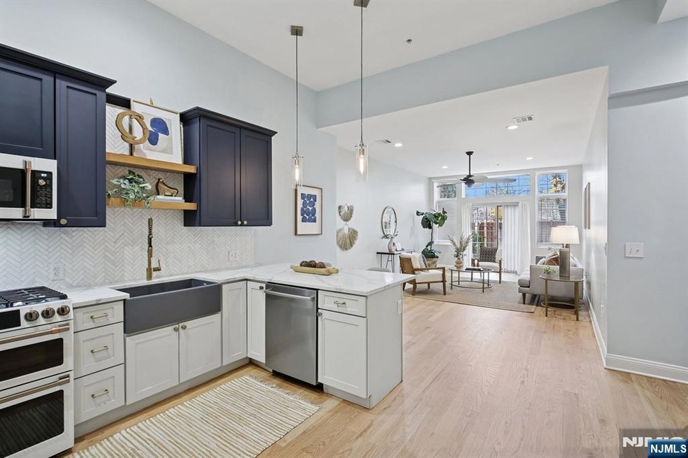 186 Walnut St unit 114, Bloomfield, NJ 07003 - photo 1