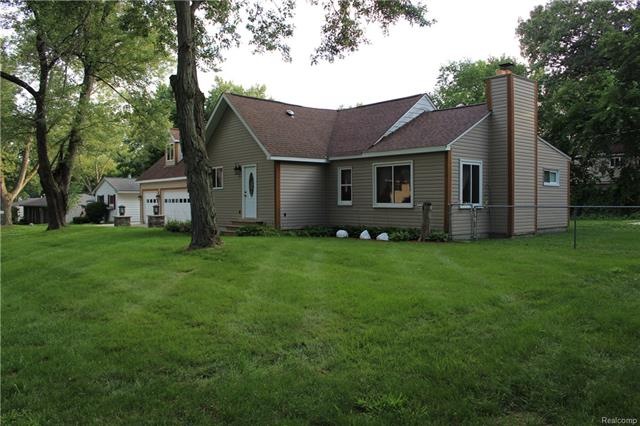 4272 Middledale Ave, West Bloomfield, MI 48323 - photo 1