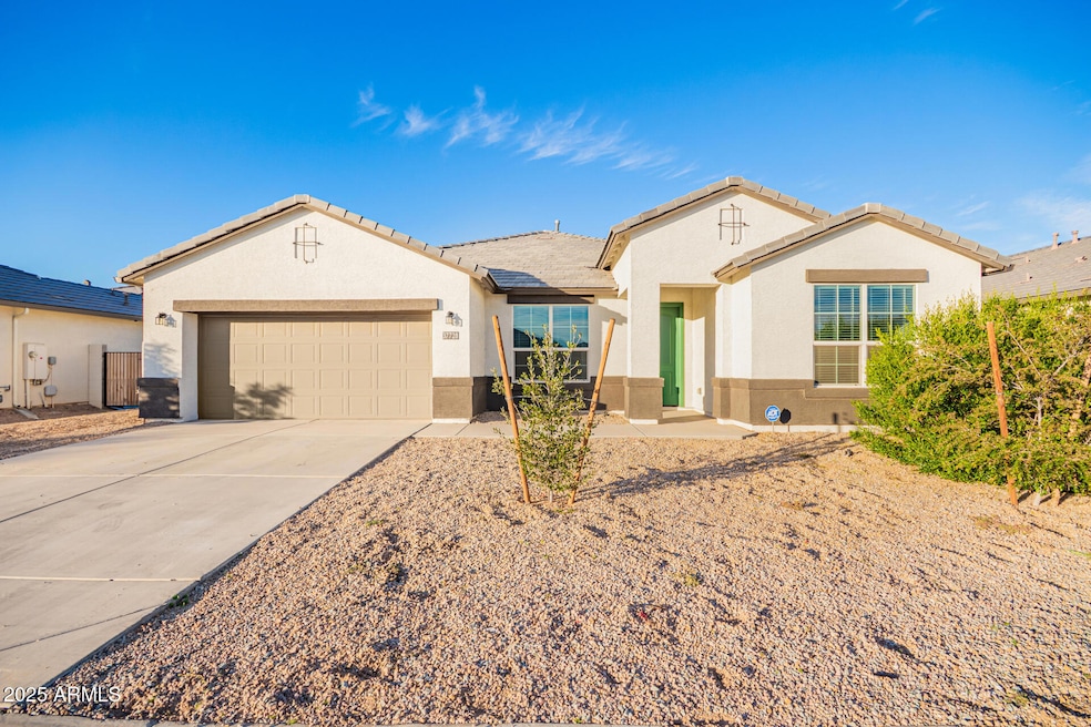 37728 W San Capistrano Ave, Maricopa, AZ 85138 - photo 1