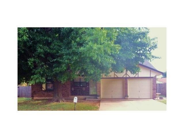 1508 NE 5th St, Moore, OK 73160 - photo 1