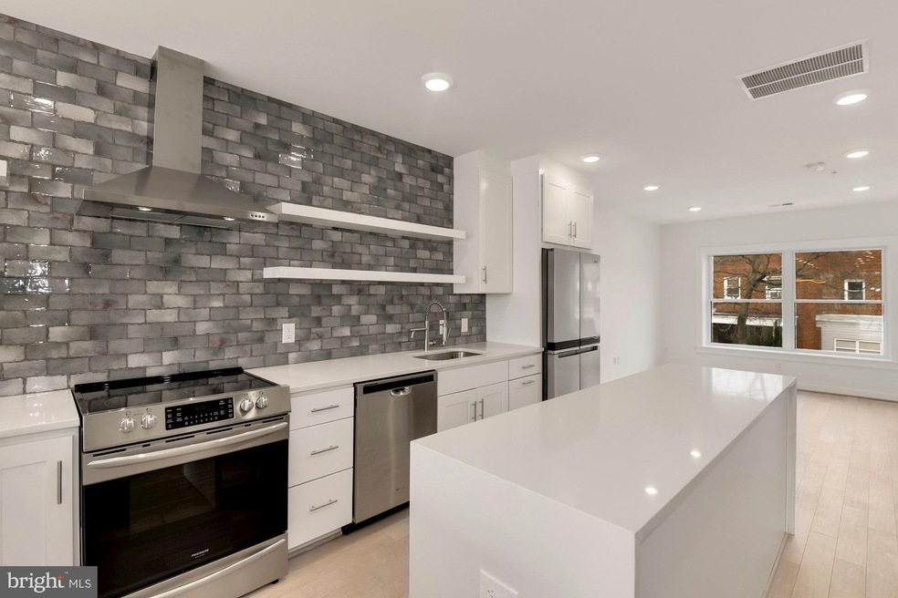 Sold $725,000 • Co-Listing Agent