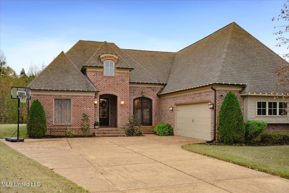 4342 Robinson Loop