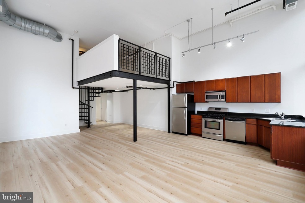 22 S Howard St unit R202, Baltimore, MD 21201 - photo 1