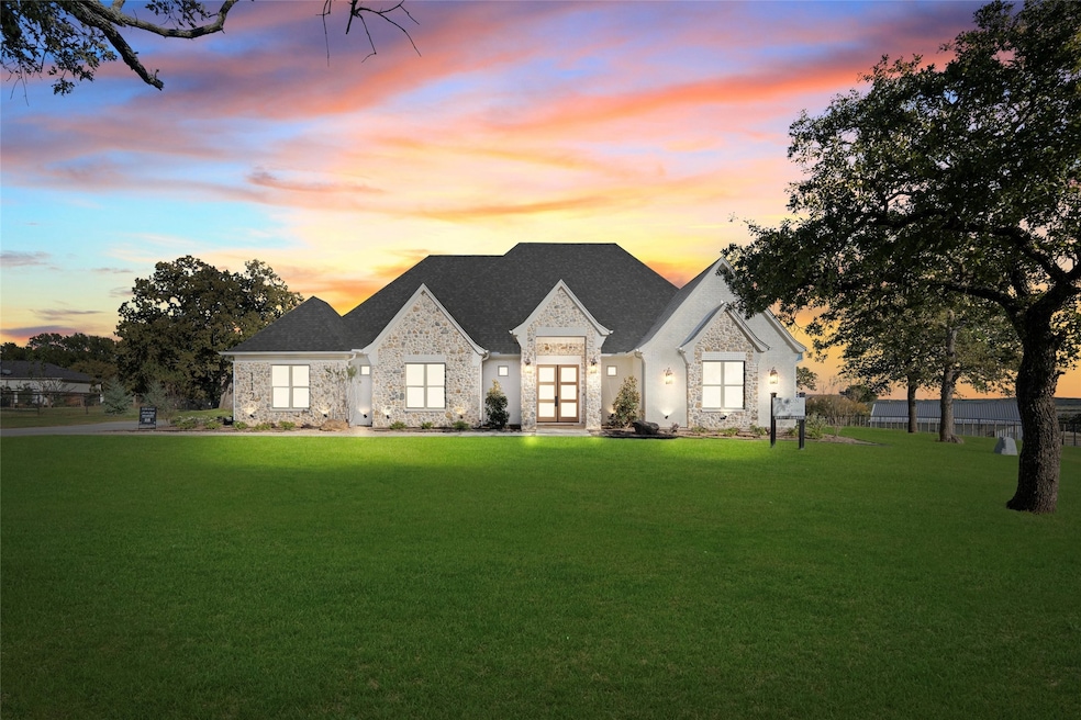 112 Hansma Way, Weatherford, TX 76087 - photo 1